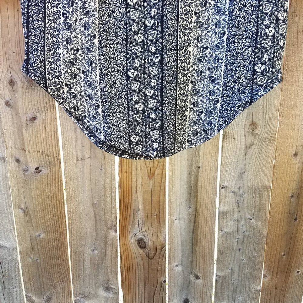 Medium Dress Black Floral by Love Cameron Striped Shirt Women NWOT - Picture 4 of 7